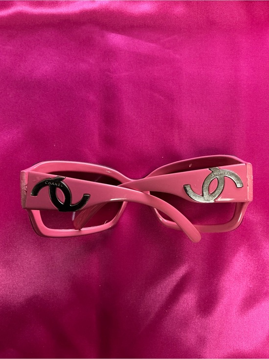 Chanel Pink Gradient Oversized Women\'s Sunglasses main image 2